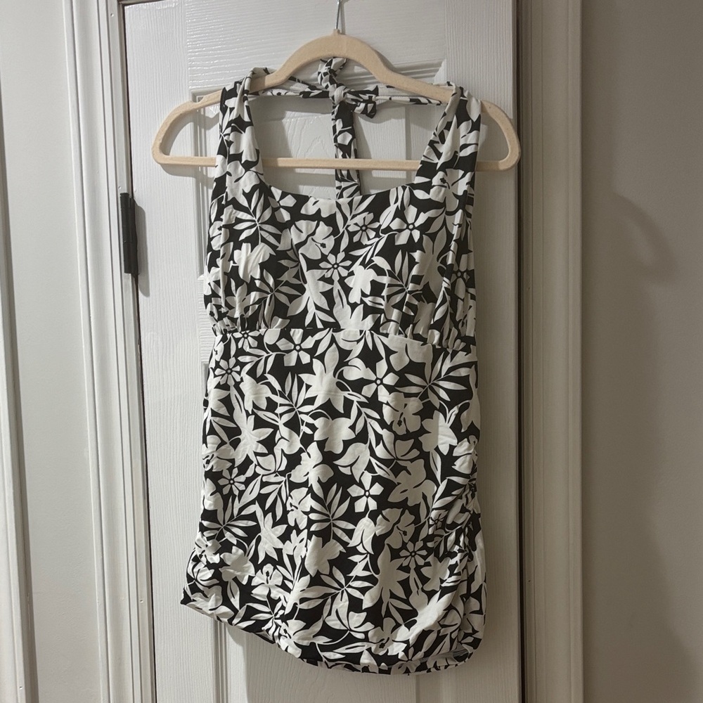 Lands' End Black and White Floral Tankini top